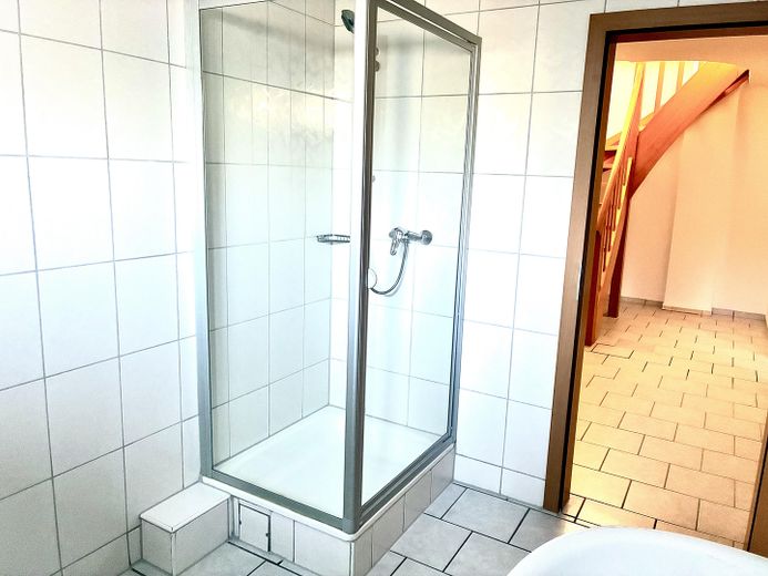 Neu renovierte EG-Wohnung mit Garten, Terrasse und Stellplatz in Neu-Anspach – Gäste-WC