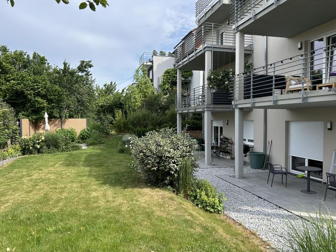Living with panoramic views of the Schönbuch in Pliezhausen-Rübgarten – Gartenansicht