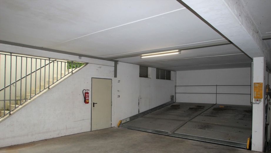 Tiefgaragenstellplatz