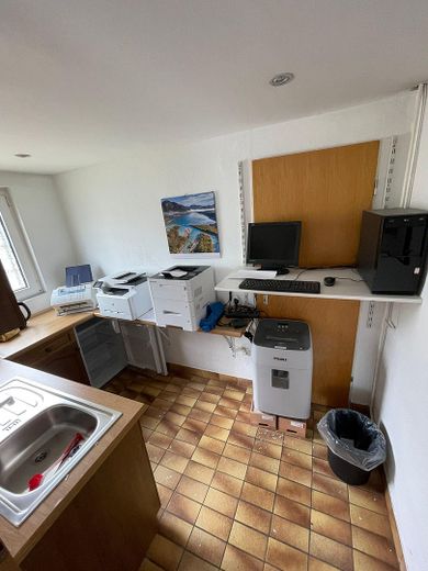 Gewerbegrundstück 2.635 m² mit Büro, Sozialräumen & Unterstellflächen – Foto 12