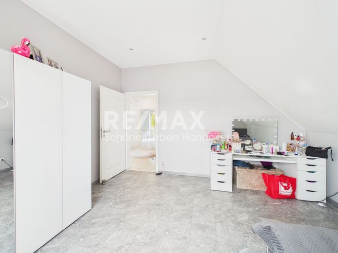 Modernes Einfamilienhaus in Barsinghausen – Kinderzimmer 1  OG