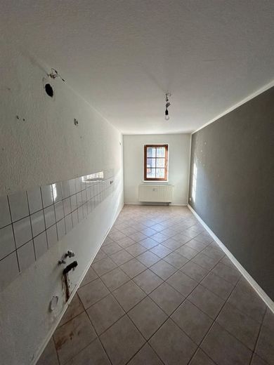 Gemütliche 2-Zimmer mit Laminat in ruhiger Lage! – PHOTO-2025-03-27-09-45-14_2