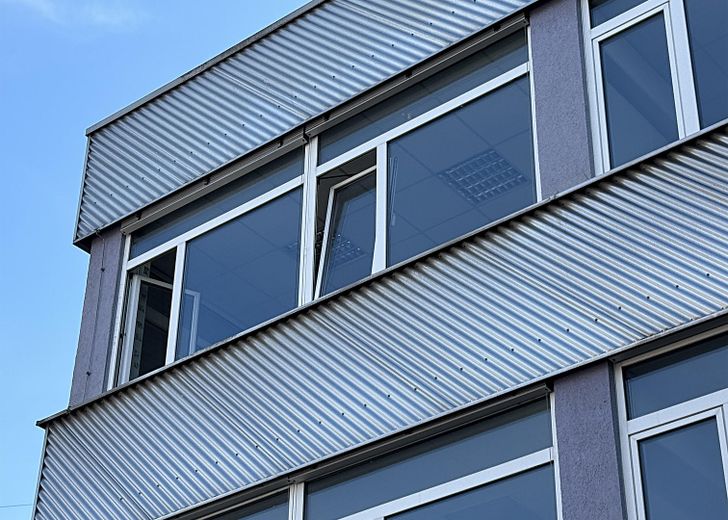 Winnenden: Heller Eck-Büroraum in bester Lage! Ideal für Home-Office! 2.OG – Von aussen...