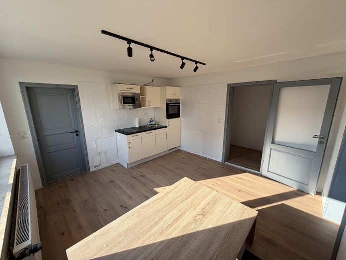 Appartamento ristrutturato e arredato di 3 locali a Ingolstadt-Hagau - 75 m2 – Foto 6