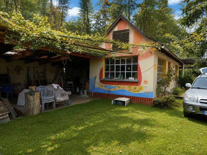 Ex locanda di campagna immersa nel verde – tanto spazio per le proprie idee – Foto 3