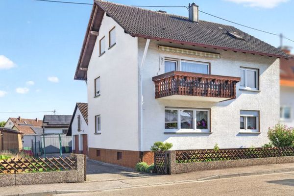 2-Familienhaus mit Charme, gepflegter Substanz, neuer Haustechnik, vielfältigen Nutzungsmöglichkeiten!