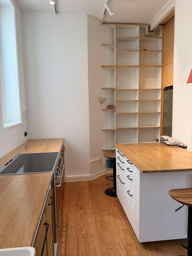 Hohenfelde – Moderne 4-Zimmer-Wohnung mit großzügiger Wohnlounge und Balkon ins Grüne – Küche