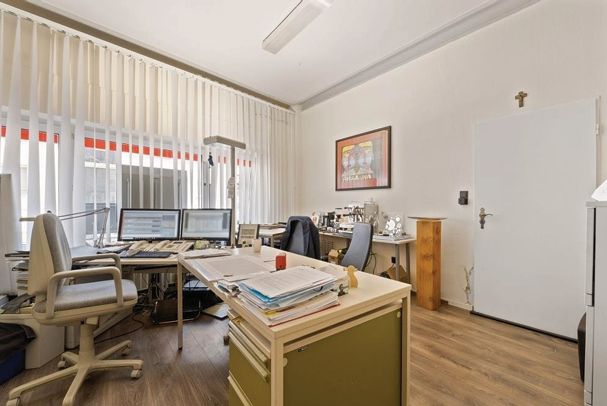 EG Zur Zeit Büro Haupthaus