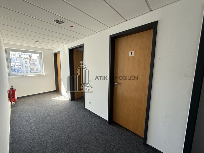 ATIK: Provisionsfreie Büroflächen in bester Lage am Ludwigsplatz – WC-Bereiche