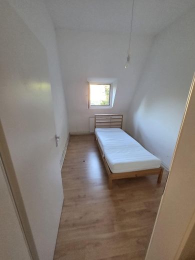 2-Zimmer Dachgeschosswohnung im schönen Wasserviertel – Foto 2