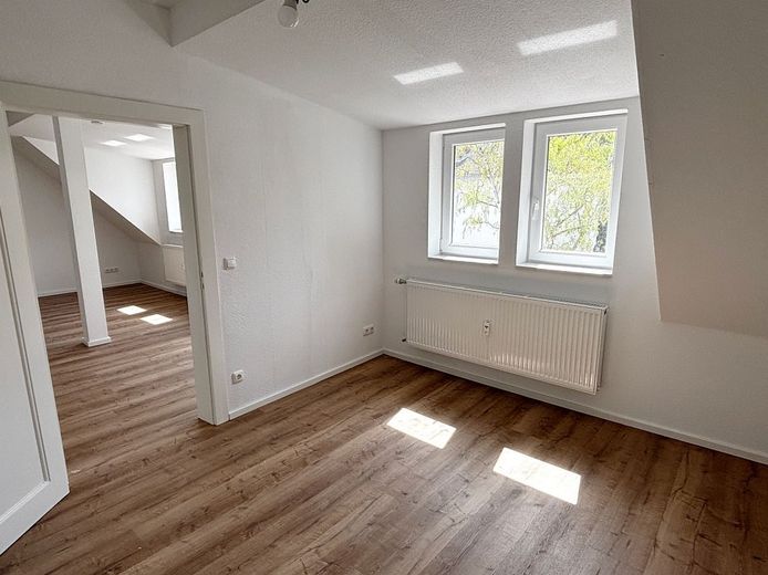 Erstbezug nach Sanierung: Helle 3-Zimmer-Wohnung mit Einbauküche &amp; Top-Dämmung - ideal für 1-2 Personen – Arbeiten/Gast