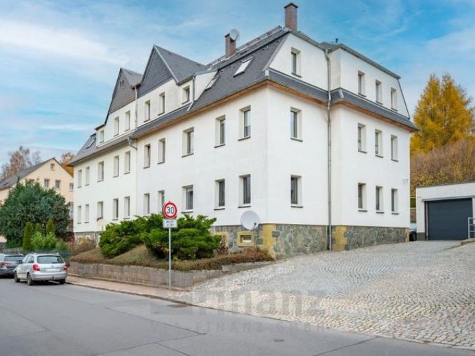 Multi-family house in Neukirchen OT Adorf – Foto 1