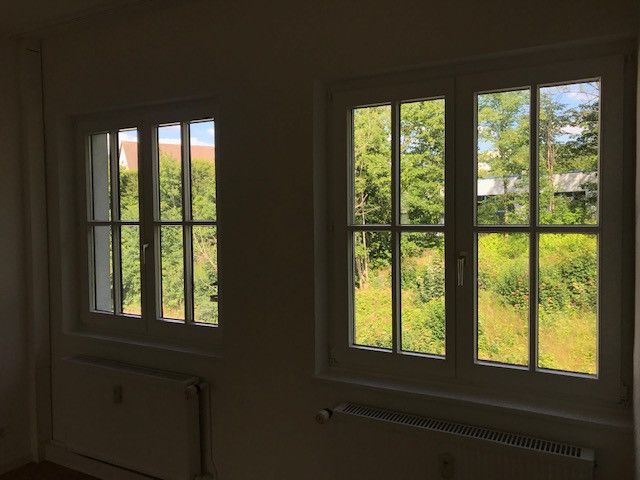 Attraktive 3-Zi.-Wohnung KDB mit Balkon zu vermieten – Blick nach draussen