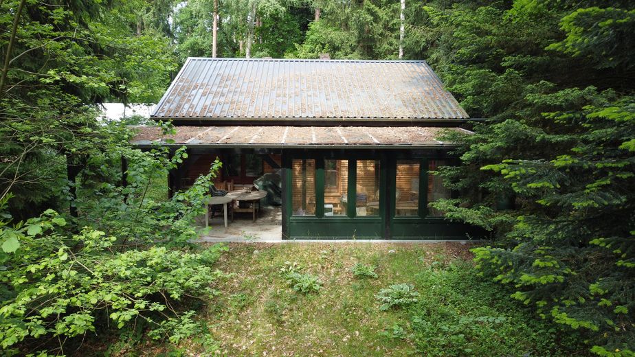 Charmantes Waldgrundstück mit Einfamilienhaus in 21279 Wenzendorf – Wintergarten vorne