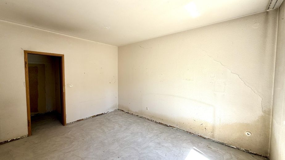 Rohdiamant in Top-Lage: Ebenerdiger Bungalow mit großem Garten – viel Platz für Familien – Schlafzimmer