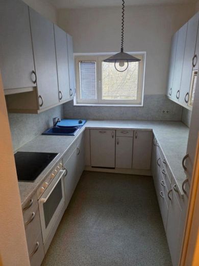 Piso de 3 habitaciones con balcón en buena ubicación, Berlín Norte-Charlottenburg, directamente del propietario – Küche