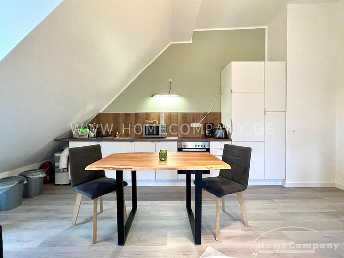 27462 HomeCompany Dresden Möbliert/Furnished 2-Zimmer Dachgeschoß-Apartment in Dresden-Grosszschachwitz max. 3 Personen – 2ddc9ce87d2b5b848755bb1686b3348dd7b98a2b.jpg