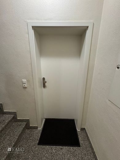 Qualität und Potenzial | Wohn- und Geschäftshaus in Massivbauweise in TOP Qualität – Flur