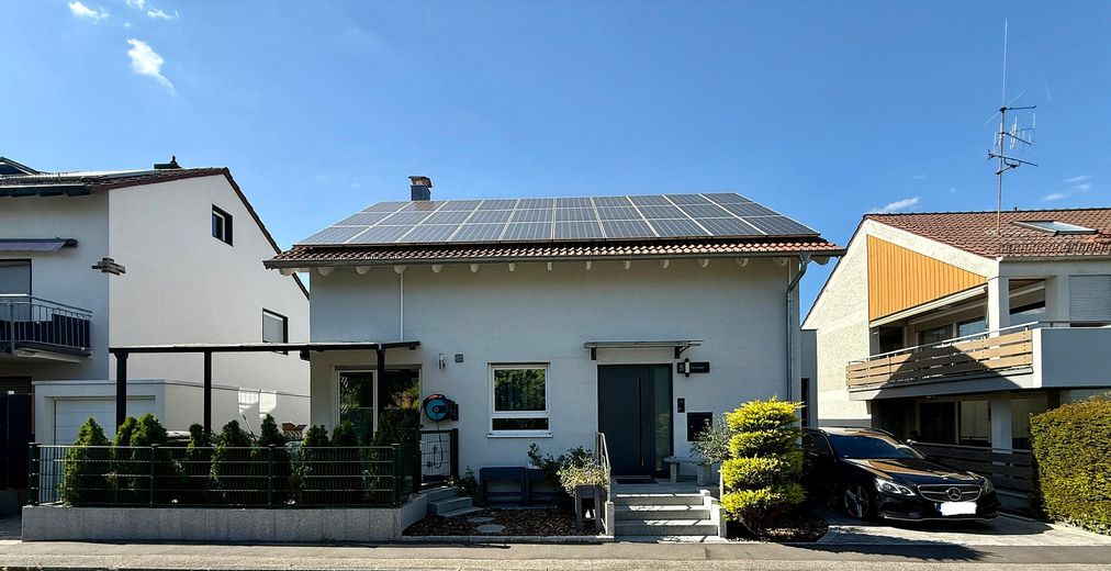 Exklusives 7-Zi.-Haus (195m²) mit eigener Sauna, Garage & Terrasse – Foto 1