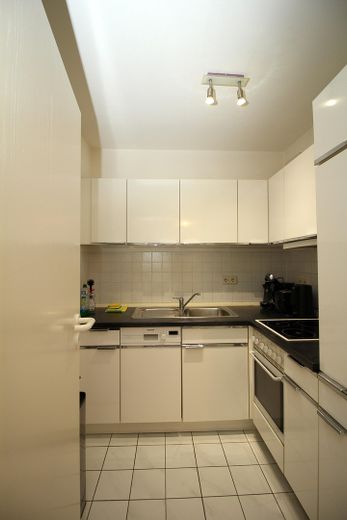 Möblierte 1-Zimmer-Wohnung auf Zeit in ruhiger Lage – All- Inclusive – फोटो 4