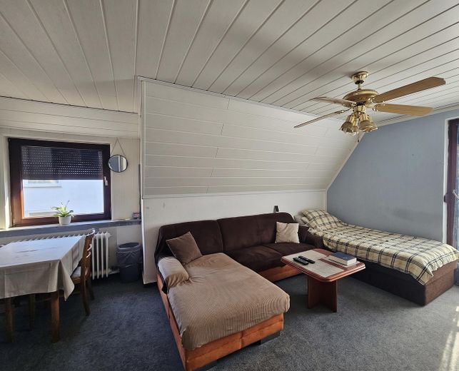 Vermietetes Zweifamilienhaus mit  großzügigem Garten – Foto 6