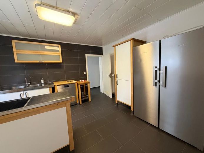***4-5-Zimmer Wohnung mit Garten*** – Küche