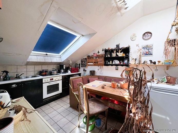 Vielseitiges Immobilienensemble mit zwei Gebäuden, Gewerbefläche und großem Entwicklungspotenzial in Lichtenberg – VUB0002148-13