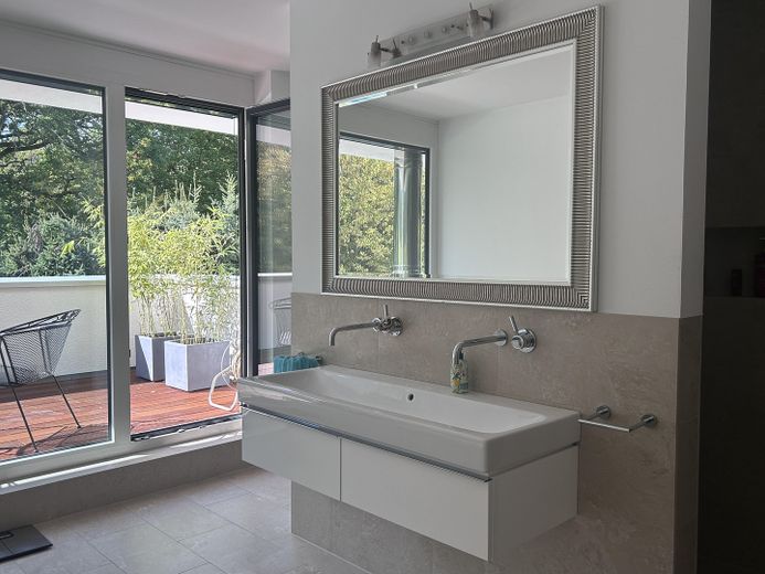 Buchschlag Freist. EFH, 500 qm Grundstück, 278 qm Wohnfläche mit Pool und Doppelgarage – Eltern Bad
