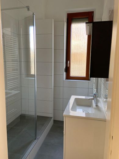Maklerfrei: Altbau-Wohnung mit Charme in begehrter Lage! – Bad