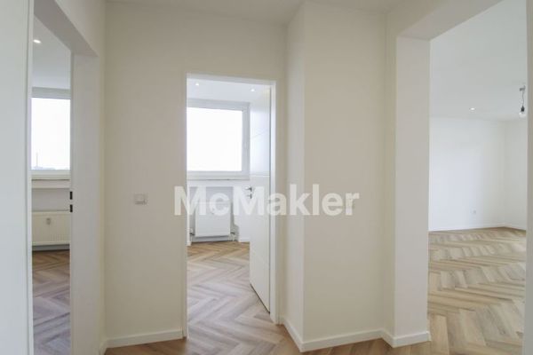 Moderno appartamento di proprietà con balcone esposto a sud, ascensore e accesso senza barriere architettoniche