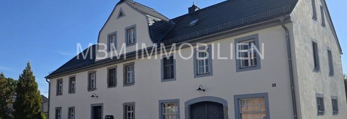A home with history, charm, and countless possibilities in Haselbachtal – Gersdorf district