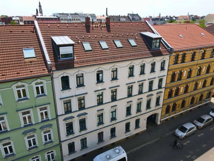 Due appartamenti di proprietà ad Altlindenau – uno libero, uno affittato – Foto 1