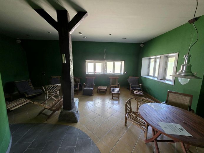 Gewerbefläche mit Sauna/Massageräume in Reetdach-Fachwerkhaus – Foto 2