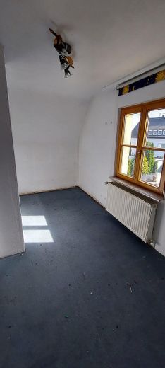 Hazır bir ev değil. Kendi EVİNİZİ yaratma fırsatı – Zimmer OG