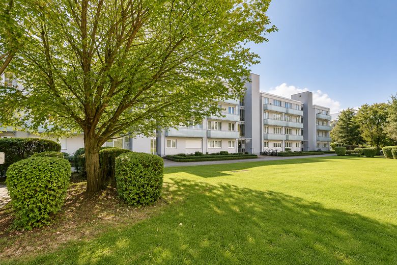 Großzügige Dachterrassenwohnung mit zusätzlichem Balkon in Haar – gepflegte Anlage