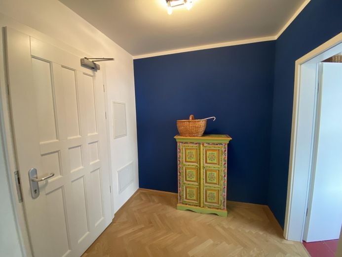 2-room apartment in renovated old building in Neuhausen (partially furnished) – Foto 13