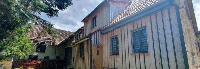 Schwallungen, dom jednorodzinny + budynki dodatkowe