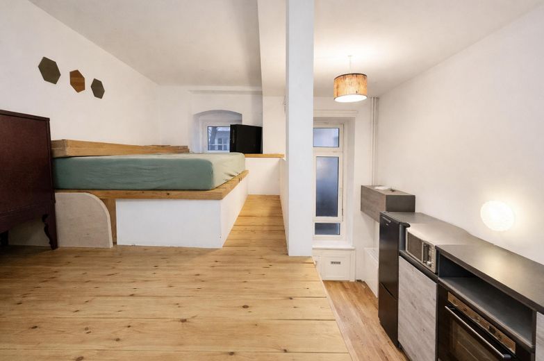 Ebene oberhalb Küche