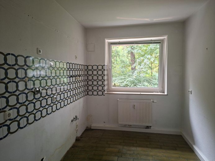 Ruhiges 2,5-Zimmer-Domizil mit Balkon & Parkanlage in Essen-Haarzopf – Küche