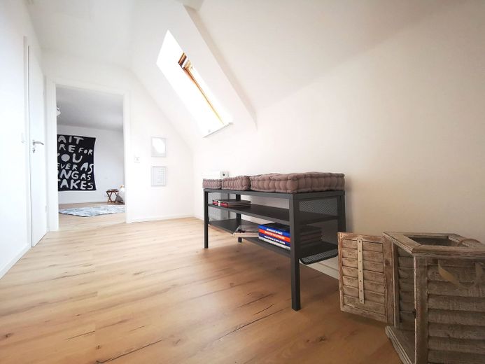 Wohnen über zwei Ebenen: 114 m² Maisonette im Herzen von Oppenheim – Foto 12