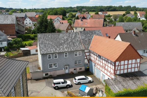 SPAREN SIE SICH IHRE MIETE!
KEINE KÄUFERPROVISION!