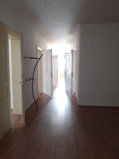 Tamamen kiralanmış konut ve iş binası, %8 getiriyle – Fotoğraf 15
