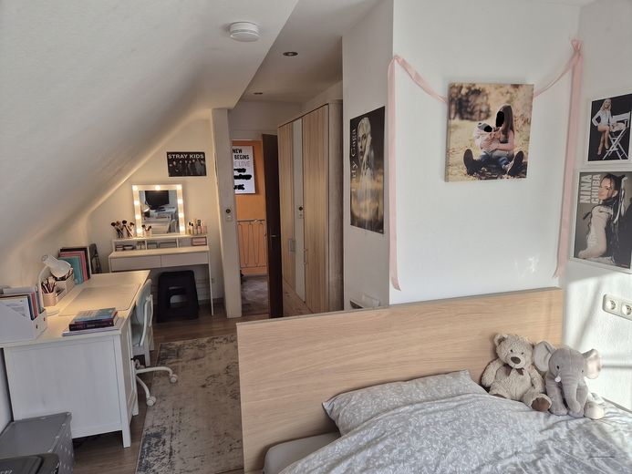 Kernsaniertes EFH nahe Marburg: Pool & 908m² Traumgarten – Photo 19