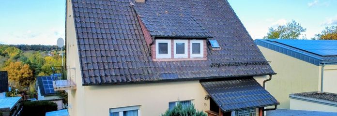 5263 - Ansicht mit Balkon und Dachgaube (DG)