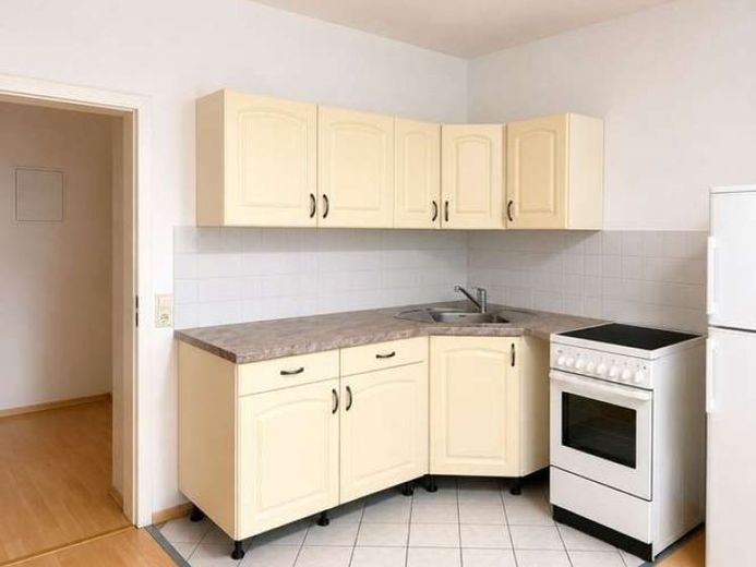 *** Investimento in una posizione ambita nel Kaßberg – Affascinante appartamento di 2 locali con ca. 37 m² *** – Foto 1
