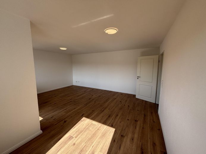 Wohn-und Esszimmer 2