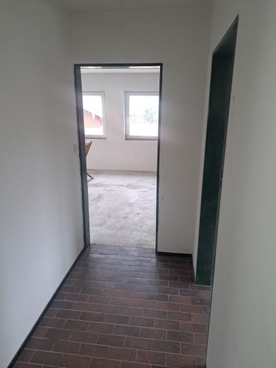 Großzügiges Wohnhaus mit viel Potenzial und in bester Lage – Flur