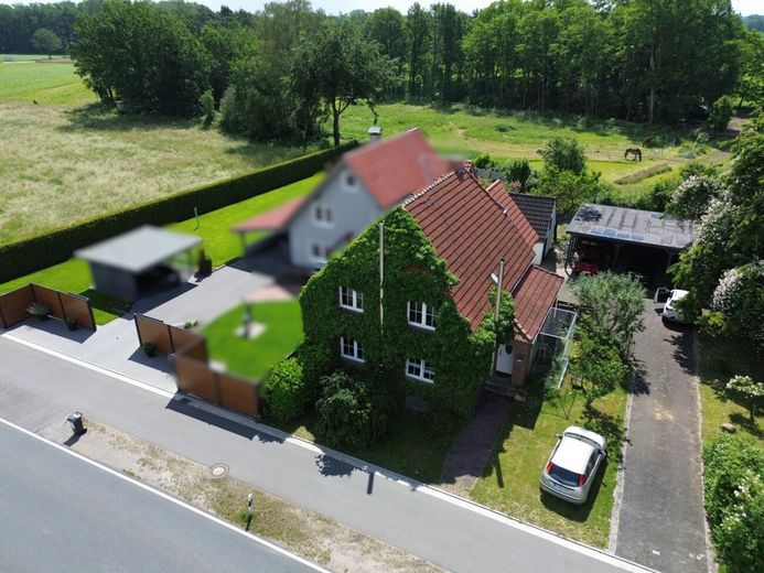 Charmante Doppelhaushälfte mit großzügigem Grundstück in ruhiger Wohnlage von Verl – Titelbild