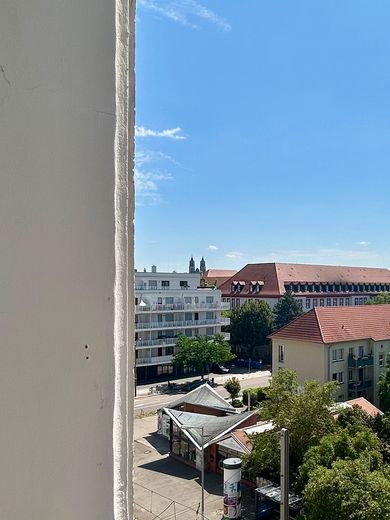 Çekici, ışık dolu çatı katı yaşam hayali – Magdeburg Stadtfeld Ost – Mit Domblick!
