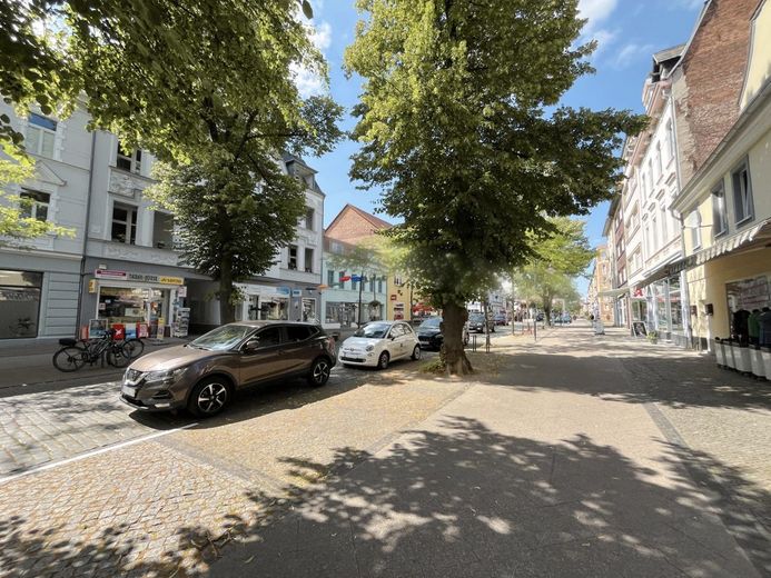 Straßenansicht